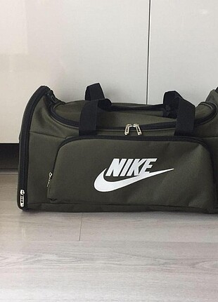 Nike Seyahat ve Spor Çantası 