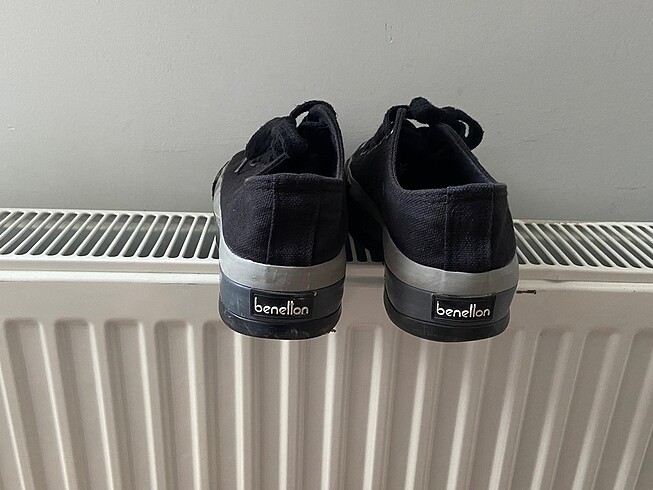 37 Beden Benetton sneckars