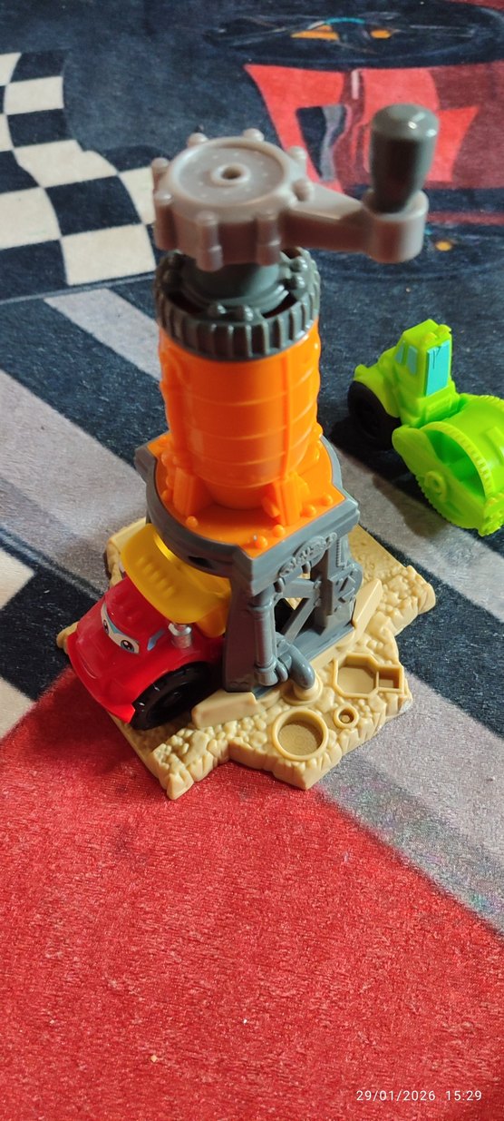 play doh şimşek cars hamur seti - Görsel 4