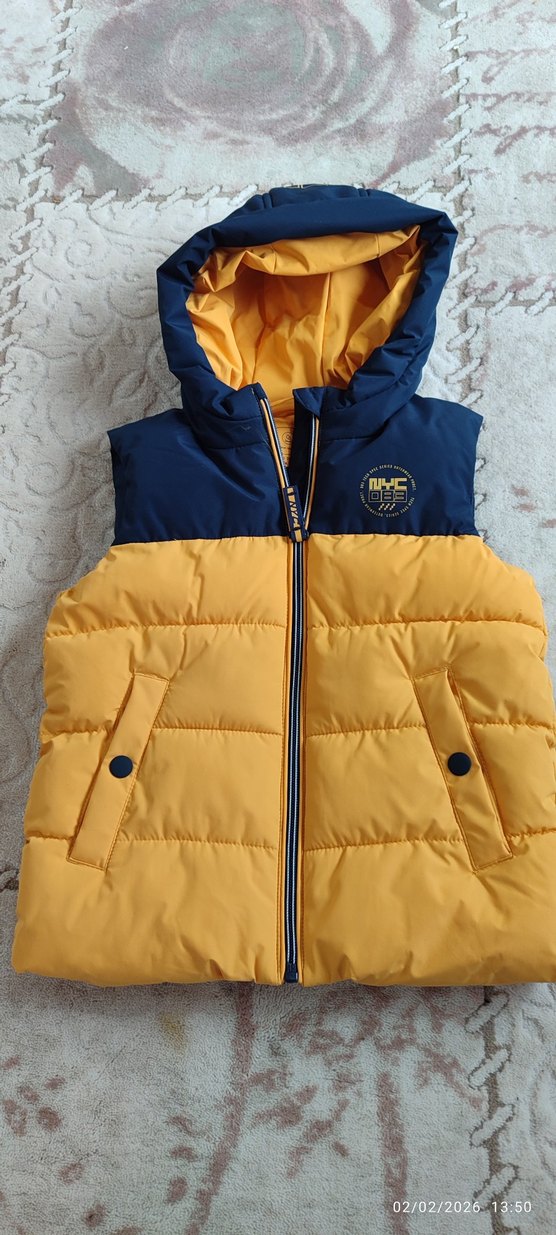 Sarı Kapüşonlu Erkek Çocuk Şişme Yelek - Görsel 2