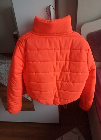 Bershka Şişme mont