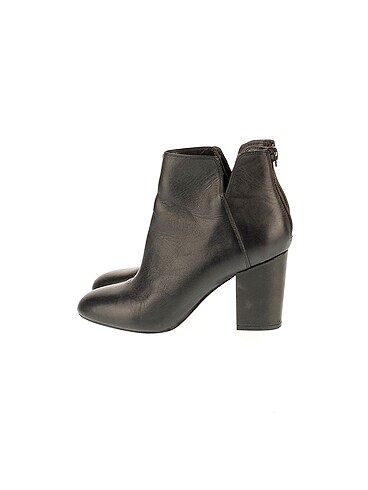 Aldo Bot %70 İndirimli.