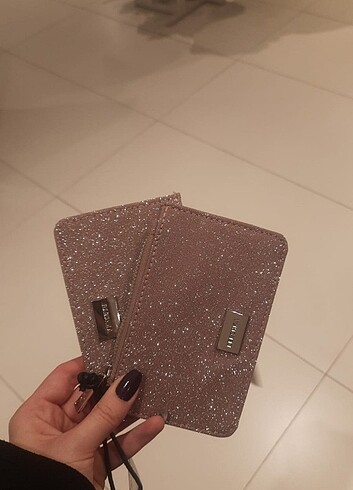 Bershka simli kartlık 