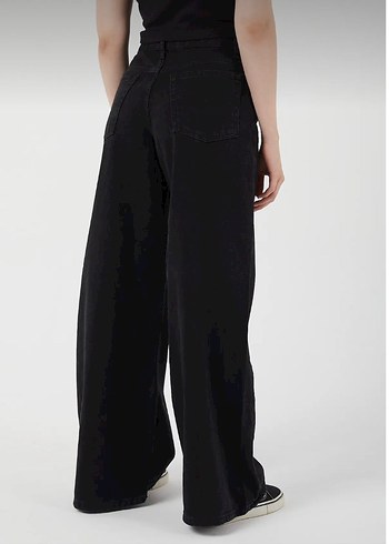 36 Beden Siyah wideleg jean