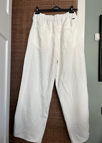 40 Beden beyaz Renk Pull&bear super baggy jean