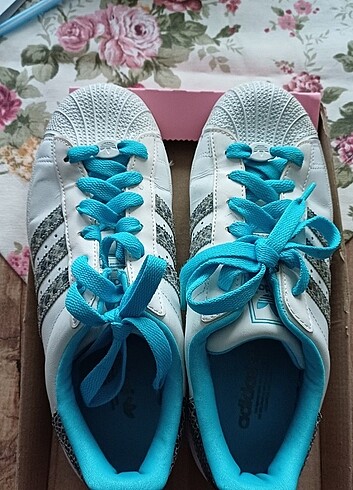 Adidas süperstar spor ayakkabi