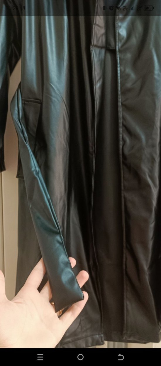 Uzun Siyah Deri Gotik Trençkot - Görsel 2