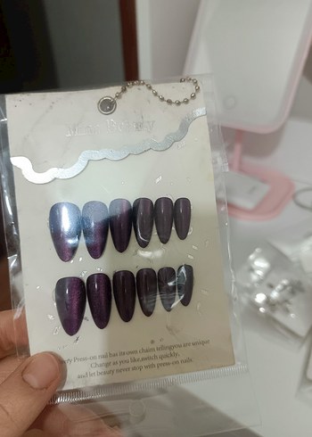 Mor Tonlarda Çabuk Değişen Takma Tırnak Seti - Görsel 3