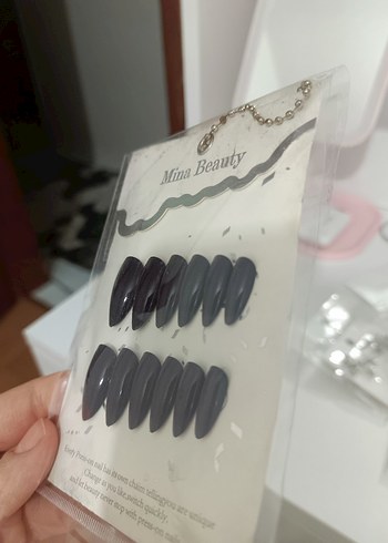 Mor Tonlarda Çabuk Değişen Takma Tırnak Seti - Görsel 2