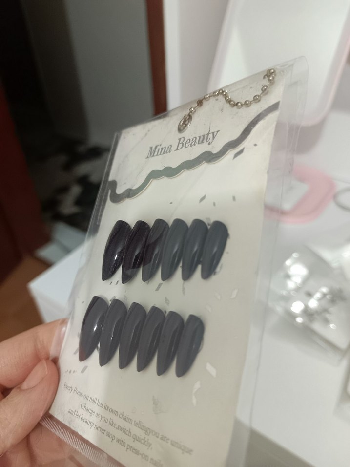 Mor Tonlarda Çabuk Değişen Takma Tırnak Seti - Görsel 2