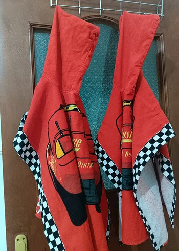 Çocuklar için Baskılı Kırmızı Bornoz - Görsel 6