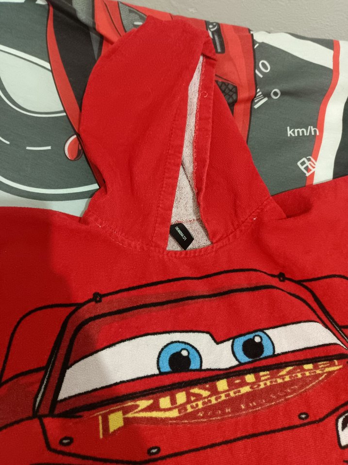 Çocuklar için Baskılı Kırmızı Bornoz - Görsel 2