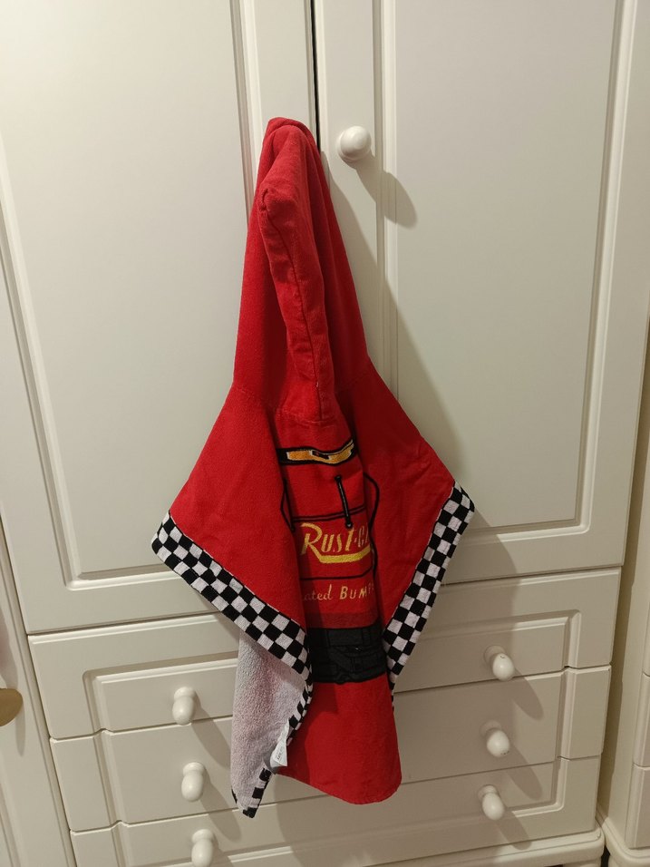 Çocuklar için Baskılı Kırmızı Bornoz - Görsel 4