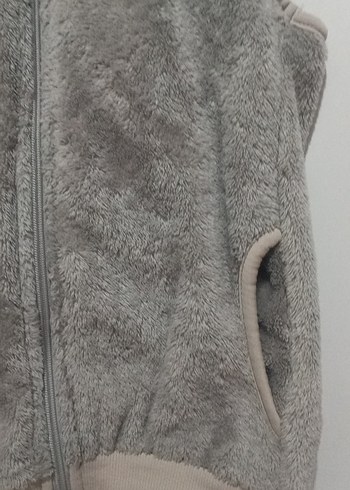 Gri Yumuşak Dokulu Yelek - Görsel 2