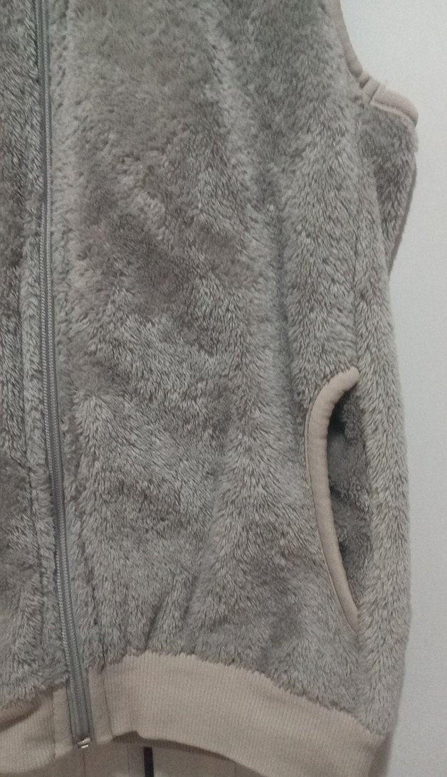 Gri Yumuşak Dokulu Yelek - Görsel 2