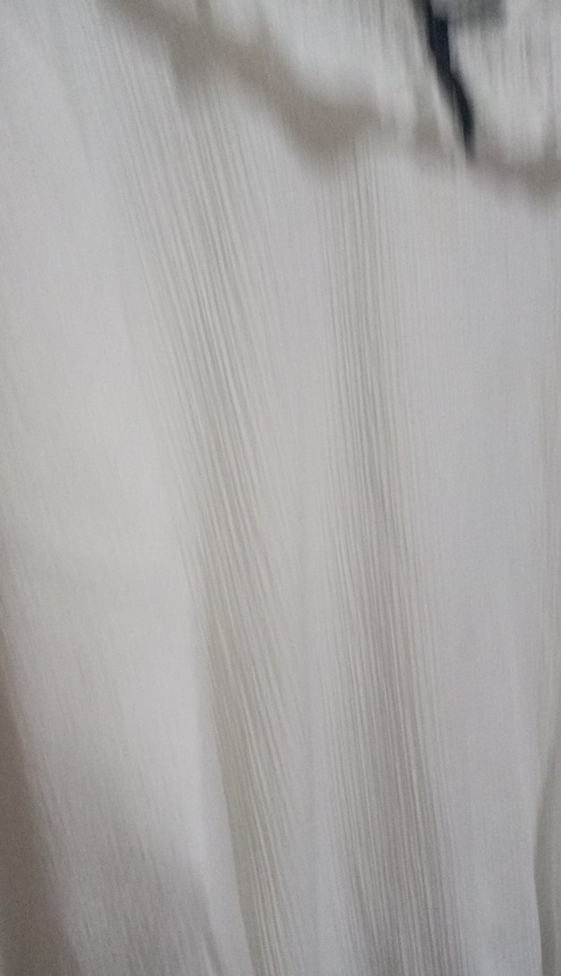 Kız Çocuk Beyaz Keten Fırfırlı Bluz - Görsel 2