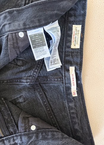 Levis Yikanmis Kumas Siyah Mom Jean