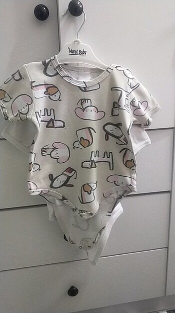 Kız bebek çıtçıtlı body 