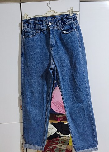 Rahat Kesim Kemerli Mavi Denim Kadın Jean