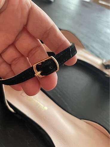 39 Beden siyah Renk Bilekten bağlamalı babet