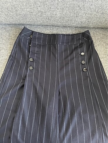 Twist Çan kesim çizgili pantolon