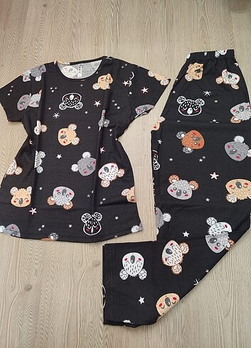 Kısa kollu pijama takımı 