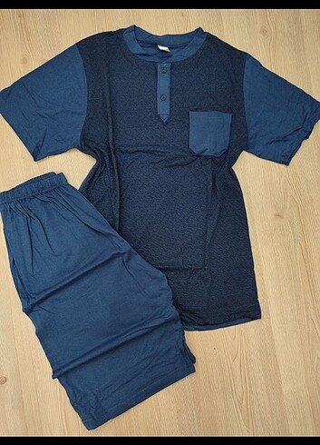 Şortlu erkek pijama takımı 