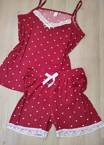 l Beden Şortlu pijama takımı