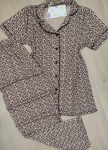 Leopar desenli pijama takımı 
