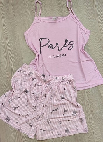 Şortlu pijama takımı 