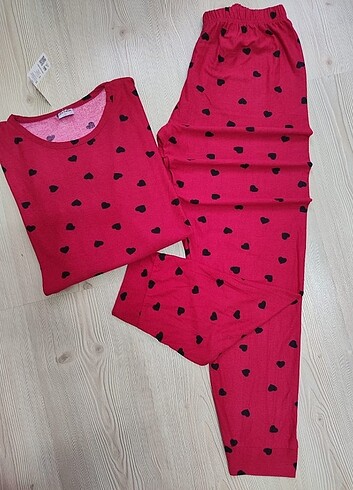 Diğer Kalpli pijama takımı süet