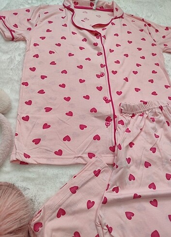 l Beden pembe Renk Kısa kollu önden düğmeli pijama takımı