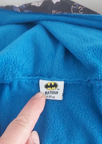 9 Yaş Beden Kapüşonlu Mavi Batman Baskılı Erkek Yağmurluk