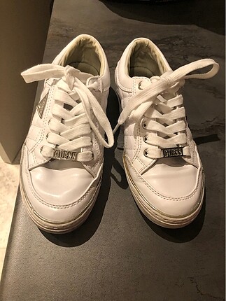 Sneaker #guess