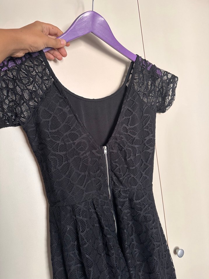 Siyah Dantelli Kısa Kollu Elbise - Görsel 5