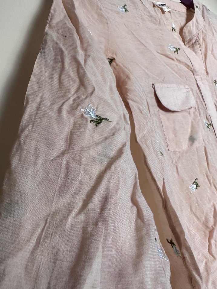 Pembe Nakışlı V Yaka Düğmeli Kadın Gömlek - Görsel 3