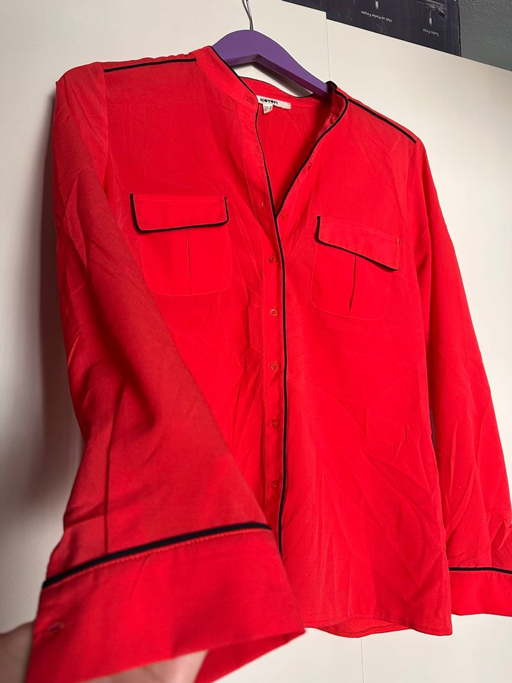 Kadın Kırmızı Düğmeli Uzun Kollu Gömlek - Görsel 2