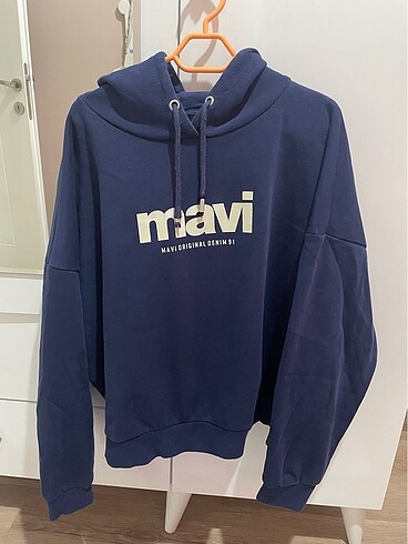 Mavi sweat