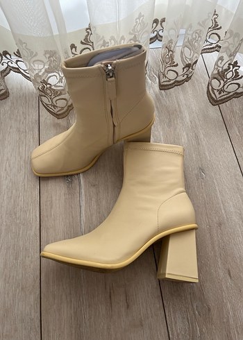 Pull and Bear topuklu bot - Görsel 3