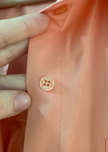 Düğmeli, kısa kollu, pastel turuncu gömlek - Görsel 5