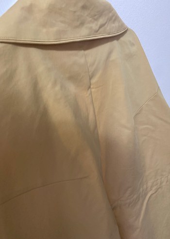 Sarıiçten Kemerli Uzun Kadın Trençkot - Görsel 3