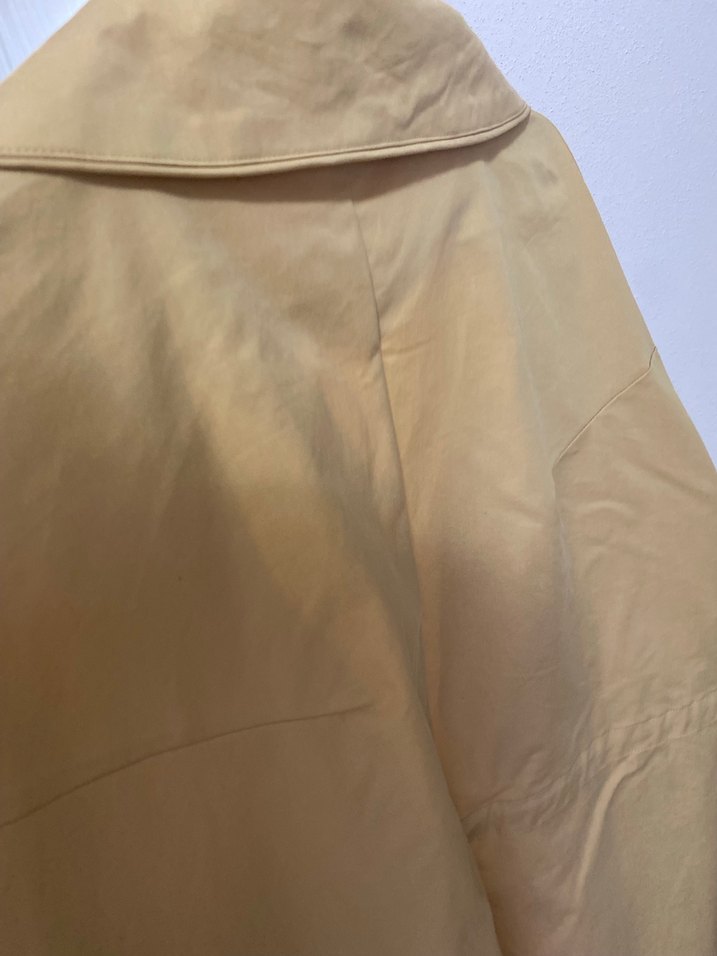 Sarıiçten Kemerli Uzun Kadın Trençkot - Görsel 3