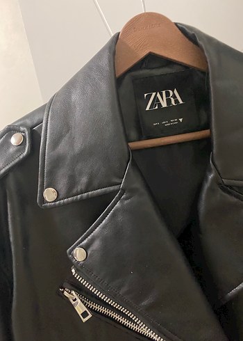 Zara Siyah Deri Biker Ceket - Görsel 4