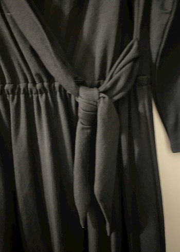 Siyah Uzun Drapeli V Yaka Elbise - Görsel 4