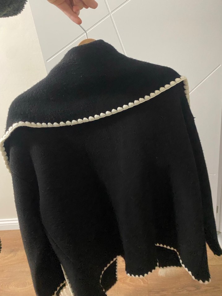 Düğmeli Siyah Kadın Yün Kaban - Görsel 5