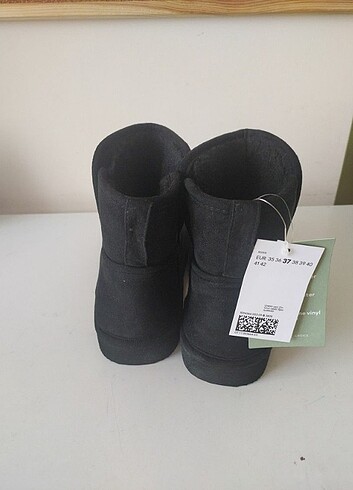 Yeni etiketli h&m ugg bot