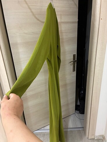 44 Beden yeşil Renk Milla aksesuarlı elbise