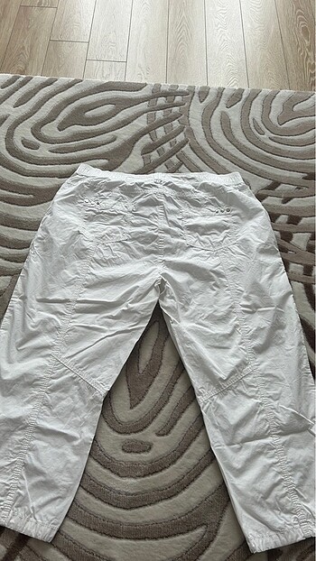 46 Beden beyaz Renk Büyük beden beyaz pantolon