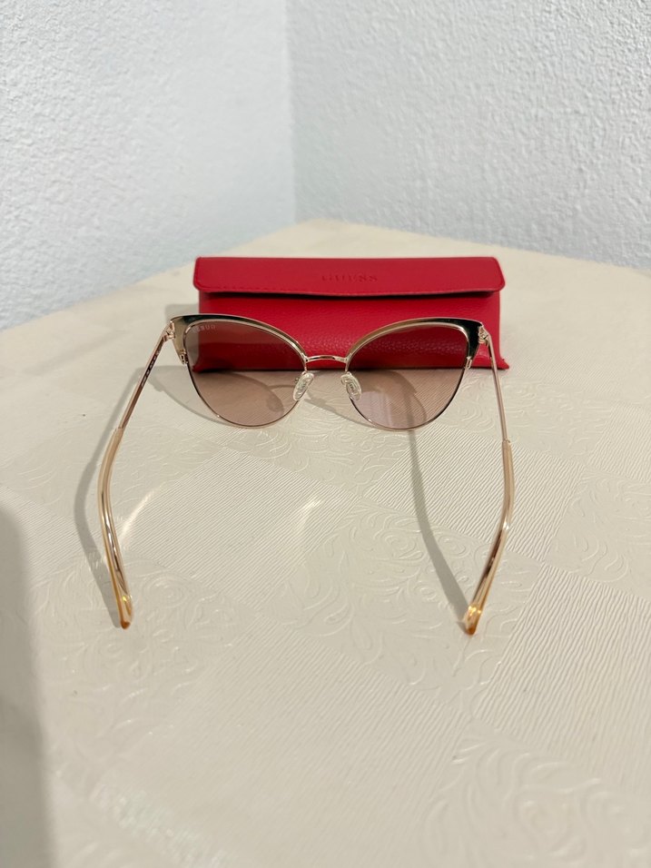 Guess marka Şeffaf Bej Kadın Güneş Gözlüğü - Görsel 2