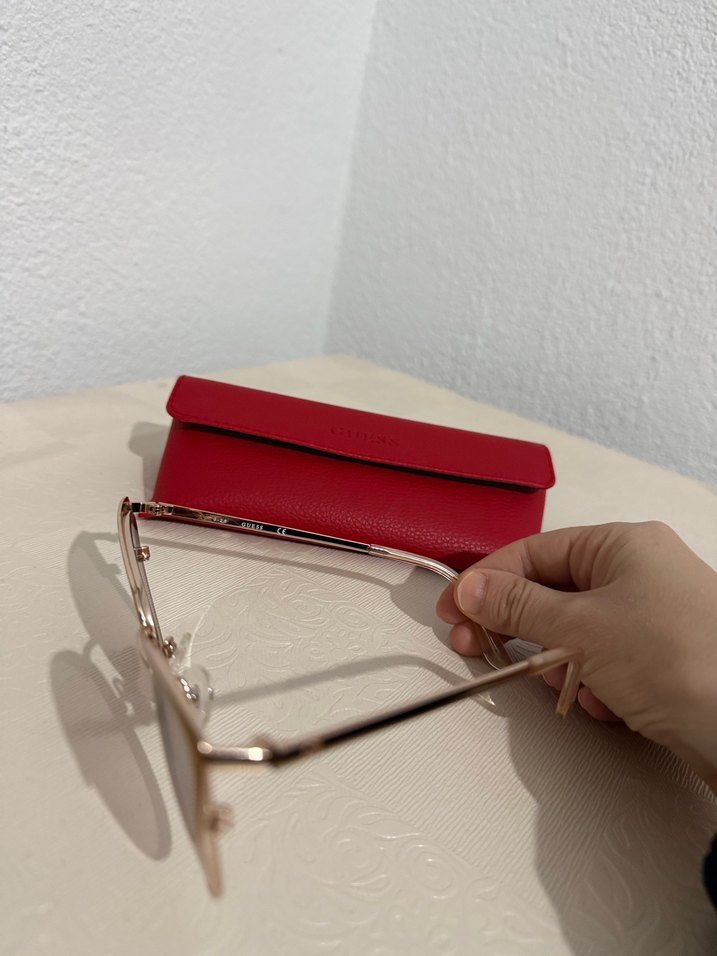 Guess marka Şeffaf Bej Kadın Güneş Gözlüğü - Görsel 3